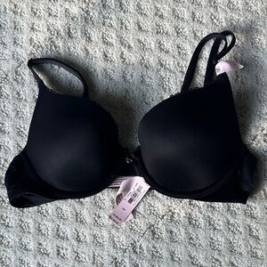 New with tags Perfect Shape Smooth Push Up Victoria's Secret Black Bra